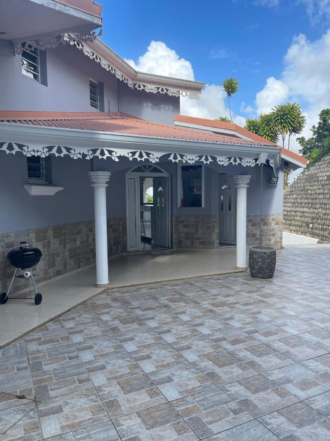 Les Appart Villa Sunbay Caraibes Avec Piscine Privative Vue Mer Et Montagne Le François Extérieur photo