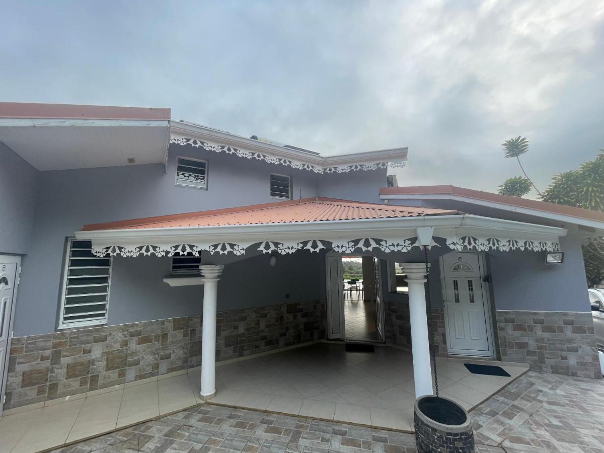 Les Appart Villa Sunbay Caraibes Avec Piscine Privative Vue Mer Et Montagne Le François Extérieur photo