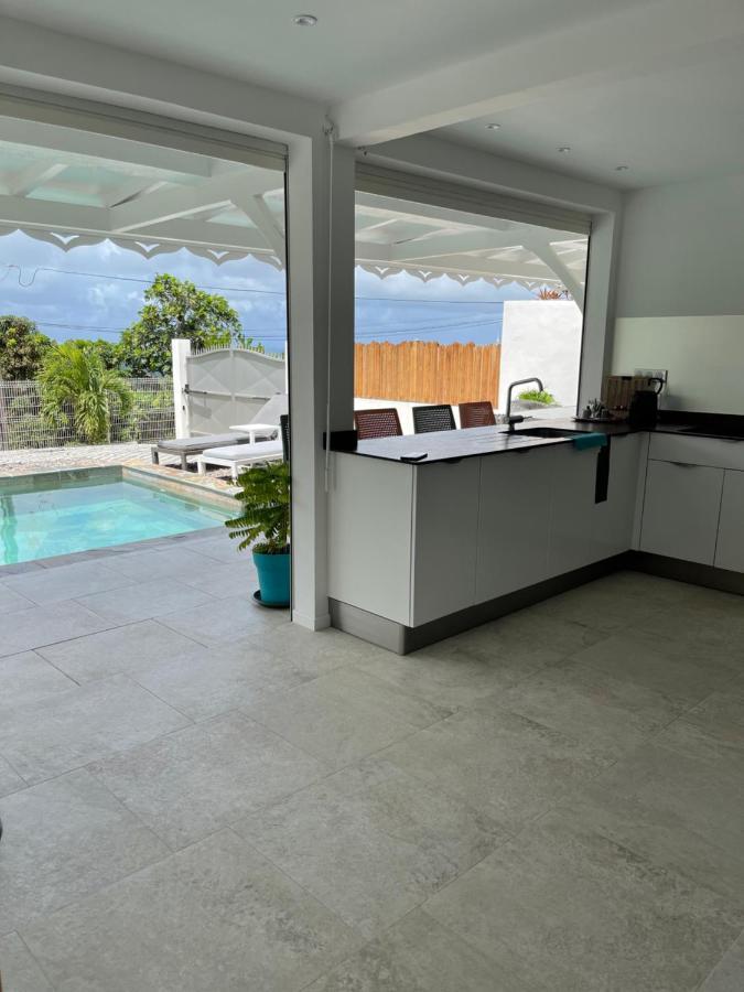 Les Appart Villa Sunbay Caraibes Avec Piscine Privative Vue Mer Et Montagne Le François Extérieur photo