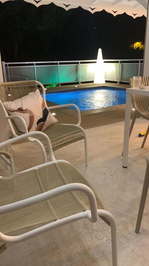 Les Appart Villa Sunbay Caraibes Avec Piscine Privative Vue Mer Et Montagne Le François Extérieur photo