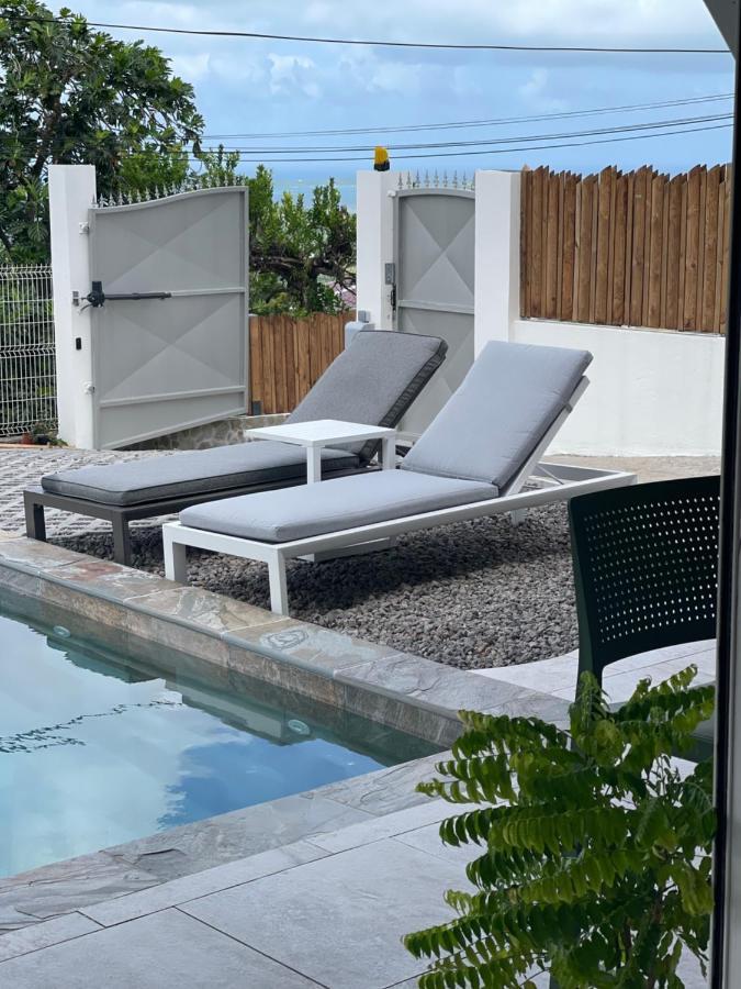 Les Appart Villa Sunbay Caraibes Avec Piscine Privative Vue Mer Et Montagne Le François Extérieur photo