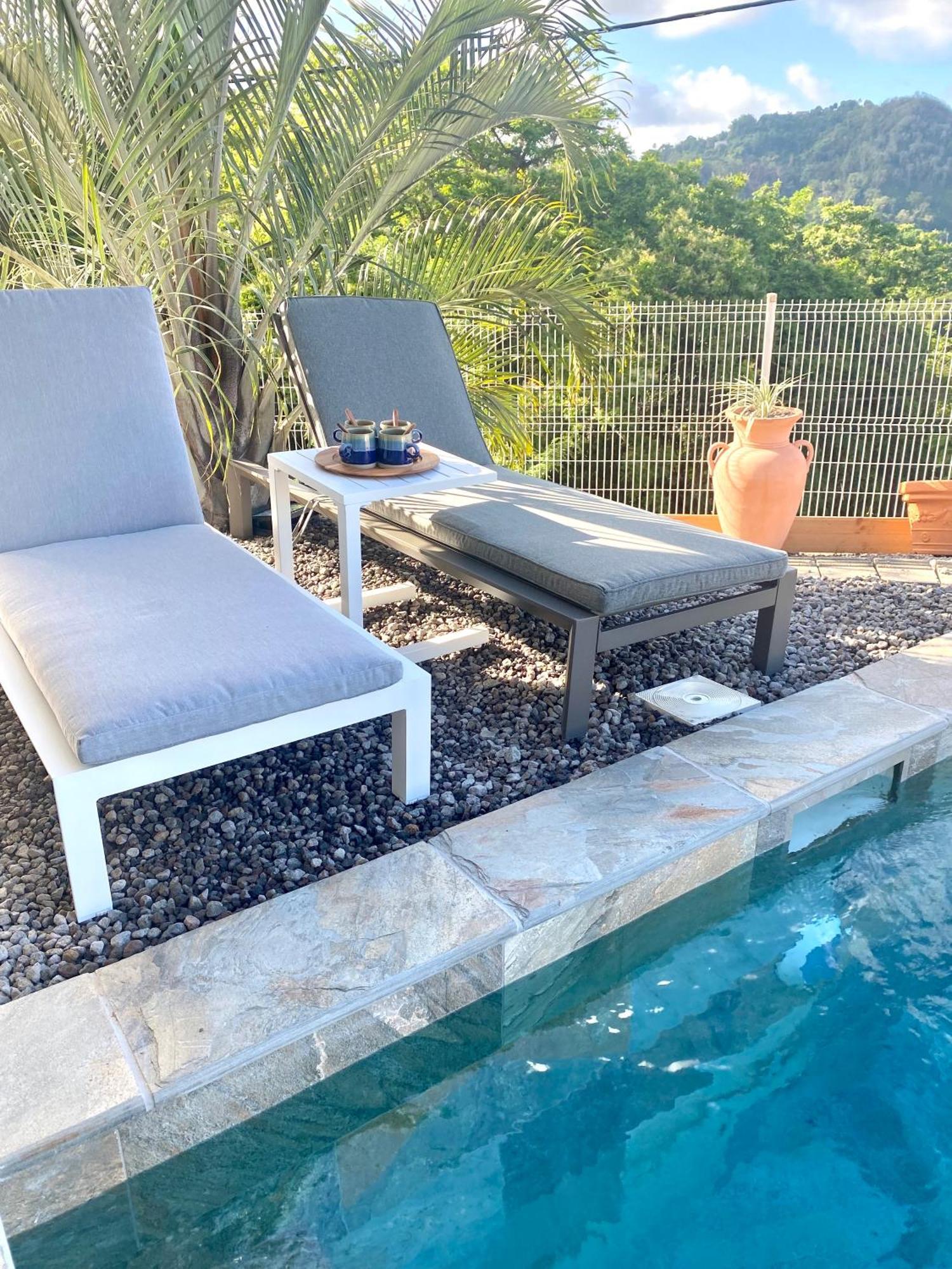 Les Appart Villa Sunbay Caraibes Avec Piscine Privative Vue Mer Et Montagne Le François Extérieur photo