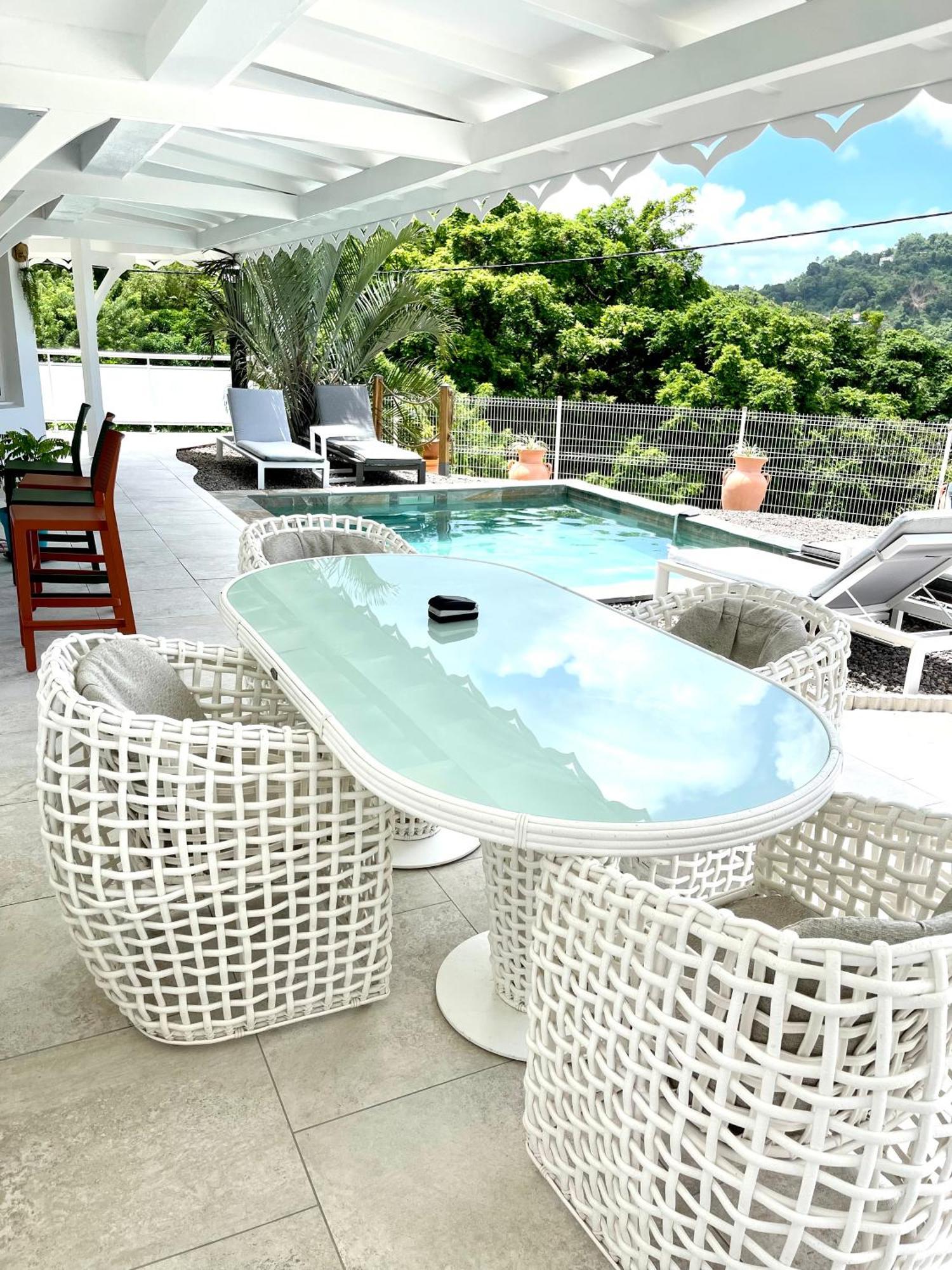 Les Appart Villa Sunbay Caraibes Avec Piscine Privative Vue Mer Et Montagne Le François Extérieur photo